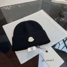 Monclair Giacca Cappello Beanie Capelli di coniglio Lavorato a maglia Monclears Uomo T-shirt Cappello Autunno Inverno Casual Secchio Monclears Uomo T-shirt Cap 556