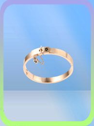 Luxury Gold Plating Lucky Flower Cuff Bangles With Chain Charm Women Bracelets For Men Wedding Party Jewellery Gift Bangle93847087739731