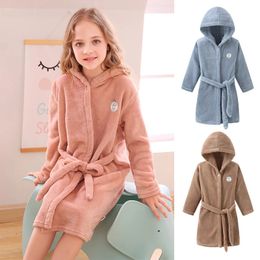 Autumn Winter Kids Bath Robes Flannel Warm Boys Girls Pajamas Robes Children Clothes For Baby Casual Sleepwear Robes 2-10 Years 231225