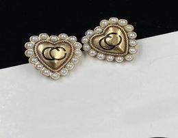 2022 New Fashion Brand Stud Earrings Pearl Double Letter Brass Material Personality Ladies Wedding Party Designer Jewelry Excellen4364036