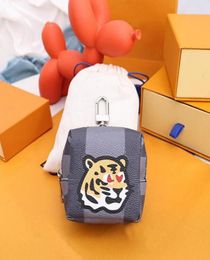 Cartoon Coin Purse Key Chain Buckle Letter Pattern Keychain Handmade Leather Luxury Keychains Men Women Purse Bag Pendant8536824