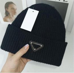 2022 luxury knitted hat brand designer Beanie Cap men039s and women039s fit Hat Unisex 100 Cashmere letter leisure Skull Ha9702869