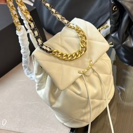 19 Series Backpack Designer Womens Shoulder Bag 23cm Leather Diamond Gold Hardware Metal Buckle Two-Color Chain Handle Luxury Handbag Crossbody Bags Makeup Sacoche