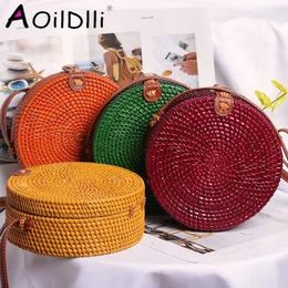 Bags Summer Bali Hand Woven Women Rattan Bag Round Shoulder Crossbody Bags Beach Straw Bag Bohemian Knitting Travel Circular Handbags