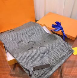 Designer Scarf for Womens Mens Wool Shawl Thick Warm Winter High Quality Letter Plaid Cheque Shawl Scarfs Unisex Classic Tassel Print Cashmere Scarf
