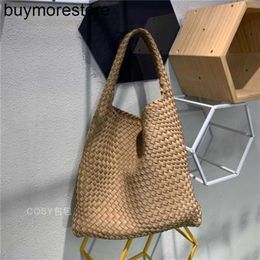 Designer BottegaaVeneta Bags Hobo Jodies 7A Genuine Leather Small hand woven capacity tote portable women's One armpit cloth motherqq qq