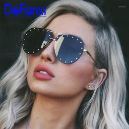 Ladies' Metal Rivet Pilot Sunglasses Luxury Vintage womens sunglasses brand designer men shades Tinted Summer Glasses1307q