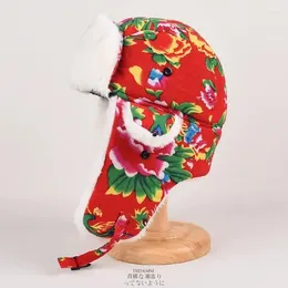 Berets Winter Warm Ear Protection Lei Feng Hat Women's Large Floral Cloth Cotton Men Retro National Wind