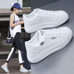 Running Shoes Designer Shoes Leisure Casual Shoes Man Women'S New Little Fragrant Genuine Leather Lace Up Fashion Versatile Little White Shoes 27OU#