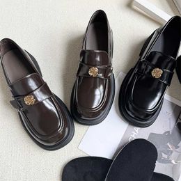 Classy Dress Shoes Thick Soled Foot Pedal Loafers for Women in Autumn Winter Small Leather with British Style Plush Fragrance