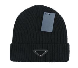 Winter Designer Knitted Hat Simple Stylish Beanie Cap Cool Skull Caps for Man Woman10 Colors5851607