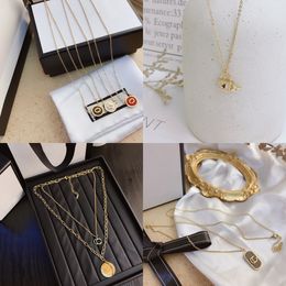 Fashion Women Luxury Designer Necklace Pendant Chain 18K Gold Plated Stainless Steel Letter Necklaces Wedding Jewelry Accessories J12090