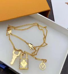 Luxury Designers Pendant Necklaces Fashion Man Woman High Quality Wedding Lovers Gift Hip Hop Jewelry Lock Design Necklace5941995