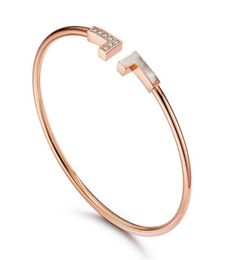 Luxury Designer Bracelet Fashion Mens Gold Bracelet Jewelry Womens Gift T Grace Anniversary Designer Bracelets1958222