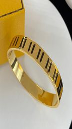 Luxury Bracelets Women Designer Gold Bangle Bracelet Stainless Steel Pink Bangles Men Letter Jewellery Accessories F Bracelets 221004885964