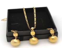 18 k Stamp Gold GF Circle Pendant Necklace and Earrings Party Gift Jewellery Set Figaro Chain Link 600 3mm2221846