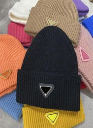 Mens beanie hat fashion designer winter Caps solid color letter outdoor woman beanies bonnet man head warm cashmere knitted skull 4723597