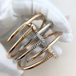 Bangle Fashion Classic Couple Packaging Gift Box Love Banquet Bracelet Valentine's Day Gift 231222