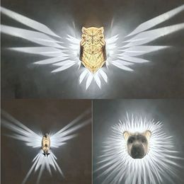 Nordic Lion Vulture Owl Head Wall Mounted Art Sculpture with 3D LED Resin Animals Luxury Home DIY Decoration 231225