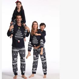 Winter 2023 Year Fashion Couples Christmas Pyjamas For Family Matching Outfits Mother Kids Clothes 231225