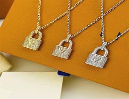 Womens Lock Necklace Designer Luxury Pendant Diamonds Necklaces Fashion For Women Mens Gold Silver Necklace Unisex Couple Jewelry6319164