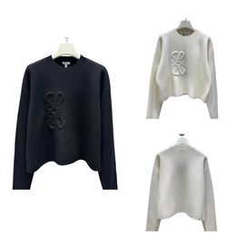 Designer knitwear Women's Sweaters Autumn winter fashion long-sleeved top high-end slim-fit pullover top brand women's thin white knitwears Women's Clothing