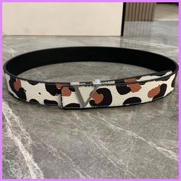 New Leopard Print Belt Fashion Women Belts Designer Mens Business Belt Reversible Letters Needle Buckle Waistband Designers Casual244e