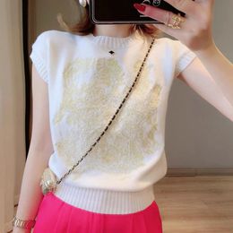 Jackets 2022 Summer New Bee Xingx Heavy Industry Gold Thread Embroidery Knitted Pullover Vest Jacket Trendy Women Sweater Vest Tshirt