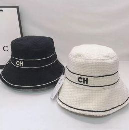디자이너 모자 패션 버킷 모자 여성 남성 야구 모자 도매 비니 S 블랙 흰색 어부 버킷 패치 워크 가을 겨울 와이드 브림 모자