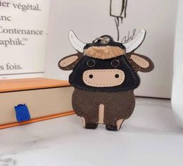 Fashion PU Leather OX Cattle Cow Key Ring Designer Keychain Car Keyring Holder Bull Pendant Christmas New Year Gift with Box YX5615619631