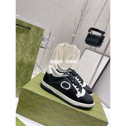 Designer Casual Shoes Classic Letter G Sneakers Men's and Women's Shoes High Quality embroidered Black White Green Striped Walking Sneakers Dress Shoes n01