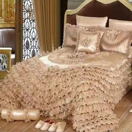 Luxury Champagne Wedding Style Jacquard Stereoscopic Lace Bedspread Bed skirt Shett Coverlet Cover Set Pillowcases 231222