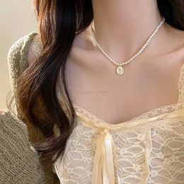 Pendant Necklaces New gentle and elegant French rose brand pearl necklace with female niche design high-end and versatile collarbone chainL231225