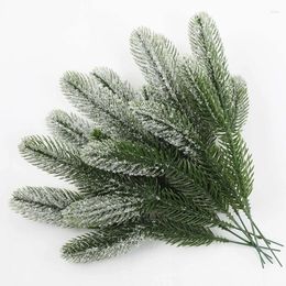 Decorative Flowers 6Pcs 3Styles Simulated Snow Leaves Branches Artificial Christmas Tree Pine Needles Plants Decorations Wreath Making