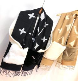 2022 new designer cashmere pocket scarf autumn and winter warm rabbit hair pocket shawl wear5267844