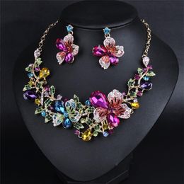 Designer Diamond Necklace Jewellery Sets Crystal Flower Stud Earrings Necklace Set Fashion Alloy Exaggerated Women Girl Statement Ne232s