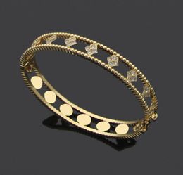 charm bracelets designer jewellery Kaleidoscope hollow four leaf flower full drill bracelet VC letter six diamond buckle 18K gold 9964447