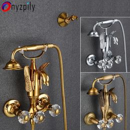 Onyzpily Gold Antique Brass Washroom badkaret Kran Väggmonterade Swan -kranar Dubbelhandtag Kontrollkristallgrepp 231225