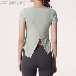 Desginer Aloyoga Yoga Al T Shirt Summer New Women's Sports Top with Split Back Mesh Suit Short Sleeve Running Fitness Cover