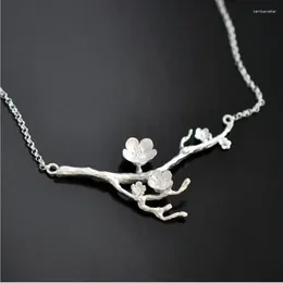 Pendant Necklaces Exquisite Branch Cherry Blossom Jewellery Creative Hypoallergenic Personalised Necklace Wholesale