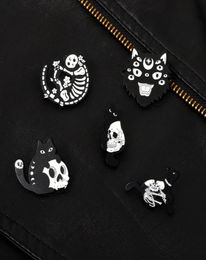 Cartoon Skeleton Cat Enamel Clothes Brooches Pins Unisex Punk Alloy Skull Animal Lapel Pins For Halloween Sweater Bag Cowboy Hat B4884971