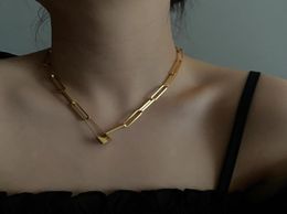 Pendant Necklaces AOMU Fashion Vintage Distressed Metal Lock Pin Chain Hollow Necklace Clavicle Choker For Women Personality Jewel5718867