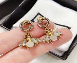 Brand Designer Earring Women Stud Luxury Bee Pendant Rhinestone Crystal Double Letter Shape 925s silver jewelry1830243