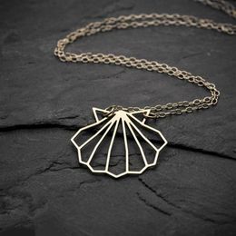 Geometric Origami Sea Clam Shell Necklace Nautical Ariel Mermaid Conch Seashell Pendant Chain Necklaces for Ocean Beach Party Gift318p