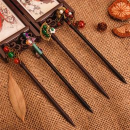 Hair Clips 2023 Handmade Luxury Flower Hairpins Sticks Vintage Wood Chinese Stick Pins For Women Ornaments Head Jewellery