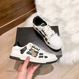 Winter Couple Fashion Sneaker Trainer Bone Women's Autumn Amiiri New Sports Sneakers with Small Popular Design Designer Men High Shoes Quality Shoe ERFM