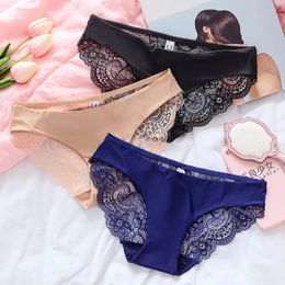 Women's Sexy Lace Panties Seamless Cotton Breathable Briefs Girls Transparent Underpants Plus Size Brand Underwear 1 Piece 231225