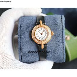 charms Fashion Wristwatch Vanly Luxury Watch Women Cleefly clover Light Small High end Fashionable Elegant and Exquisite New Ladies 1N51 D995