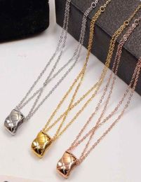 2021 Gold Silver Rose Colors Women Necklaces Fashion Jewelry Top Quality Diamond Check Necklace Fashionable Titanium Steel Short C4436058