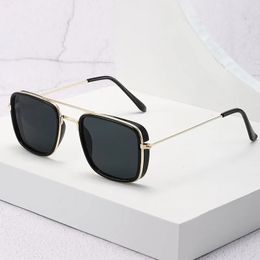 Fashionable sunglasses European and American metal small square frame Korean version glasses retro square sunglasses UV protection 231226
